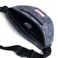  Túi Đeo Chéo Biti's Hunter Marvel Màu Đen HBSM01298DEN 