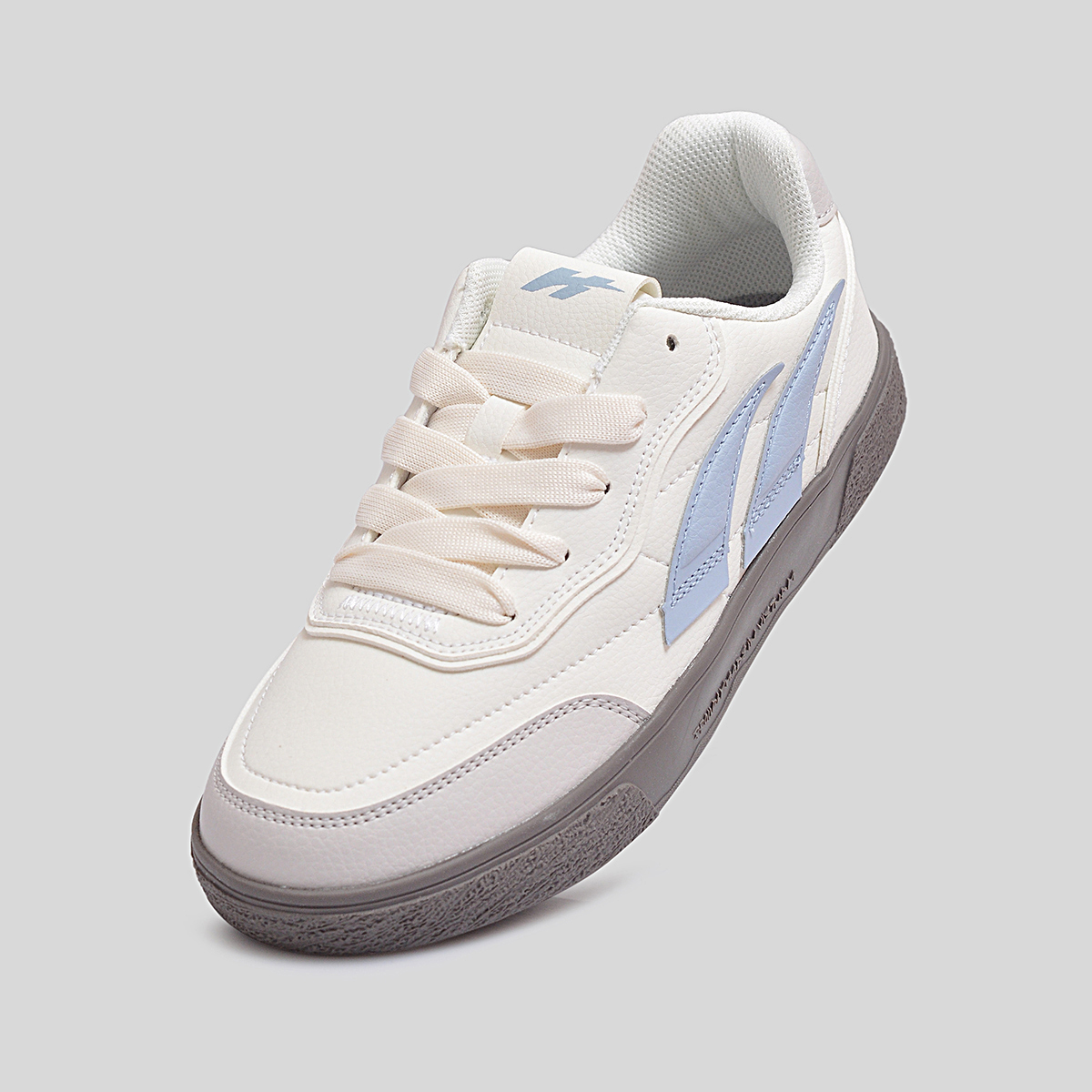 Giày thể thao biti's hunter nữ màu trắng hsw008601trg Bitis