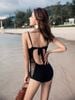 Set Swimsuit Phối Ren Kèm Áo Khoác Đi Biển 7879