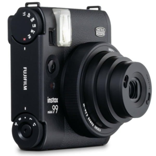 Mặt trước máy ảnh Fujifilm Instax Mini 99 với phong cách cổ điển đen nhám