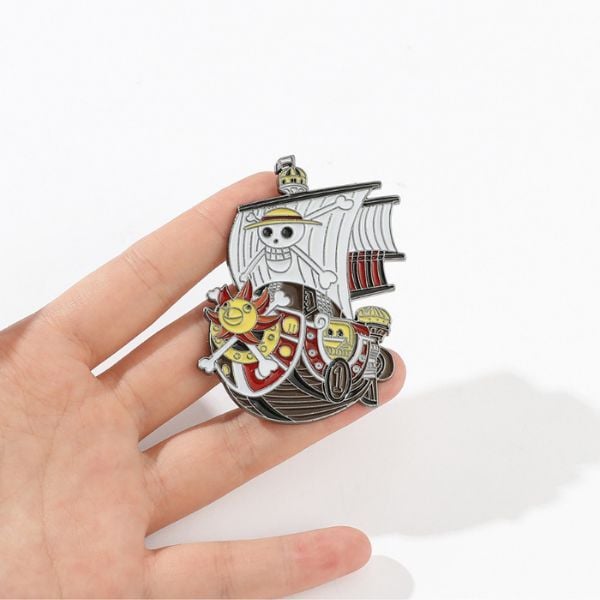 Huy hiệu kim loại One Piece - Thousand Sunny bán chính hãng tại nShop