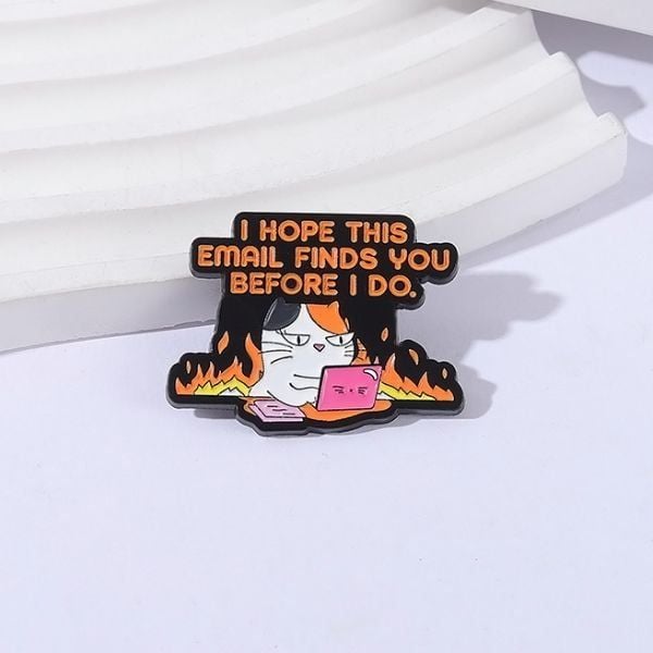 Huy Hiệu Meme Email Metal Pin bán tại nShop, màu sắc chi tiết