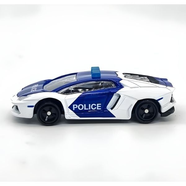  Lamborghini Aventador LP700-4 