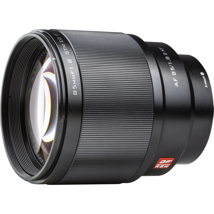 Ống kính Viltrox AF 85mm F1.8 II dành cho ngàm Fujifilm X cũ (đã qua sử dụng - 99%) nhìn ở góc khác