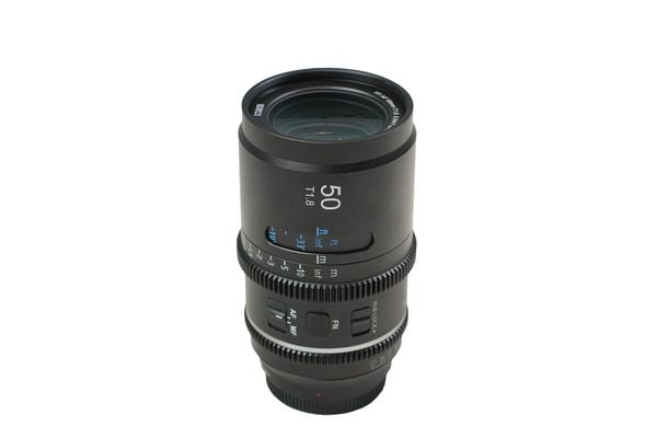 Ống kính Cine Anamorphic SIRUI Astra 50mm T1.8 1.33X Autofocus