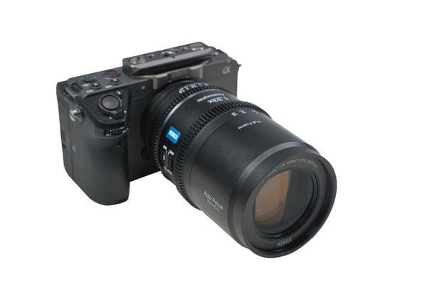 Ống kính SIRUI Anamorphic Astra 75mm T1.8 - 1.33x Autofocus