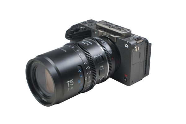 Ống kính Cine Anamorphic SIRUI Astra 75mm T1.8 1.33X Autofocus