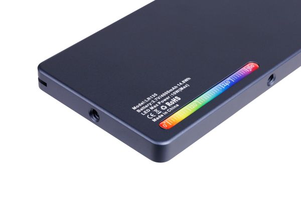 Đèn Liyadi LR135 Pro RGB - đèn LED bảng Pocket light 10W RGB bỏ túi siêu gọn nhẹ