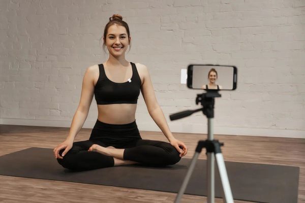 Micro cài áo không dây Luucco MiniPods K2 (USB-C), 2 phát 1 thu, hộp sạc, siêu nhẹ chỉ 6gram