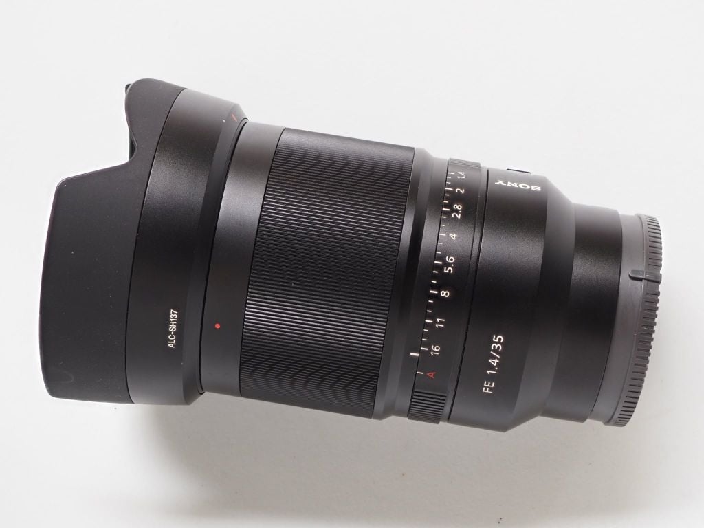 Lens Sony FE 35mm F1.4 ZA Distagon T*