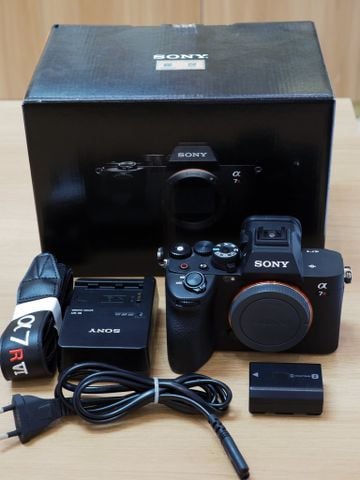 Máy ảnh Sony Alpha A7R5 (máy qua sd, 96%)