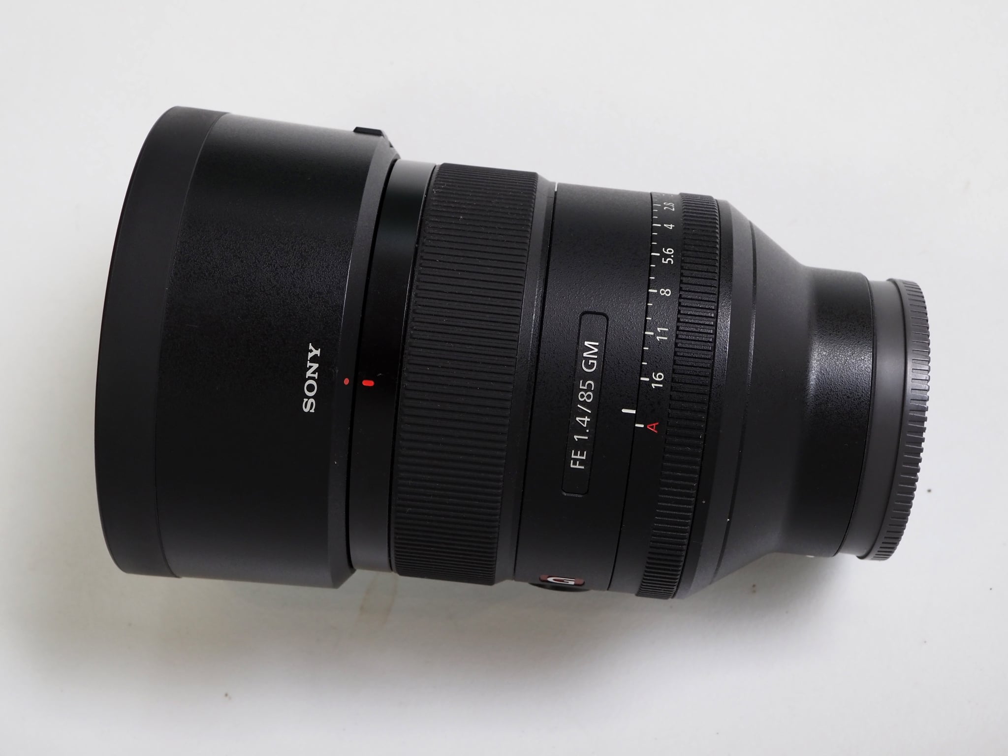 Sony FE 85mm F1.4 GM (cũ) - Lấy nét tự động trên Sony FE 85mm F1.4 GM (cũ)