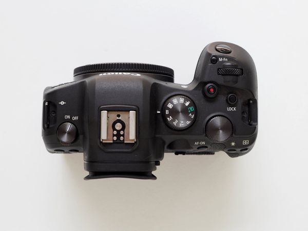 Máy ảnh Canon EOS R6(body) - Máy qua sử dụng, hoạt động hoàn hảo. Độ mới ~96%