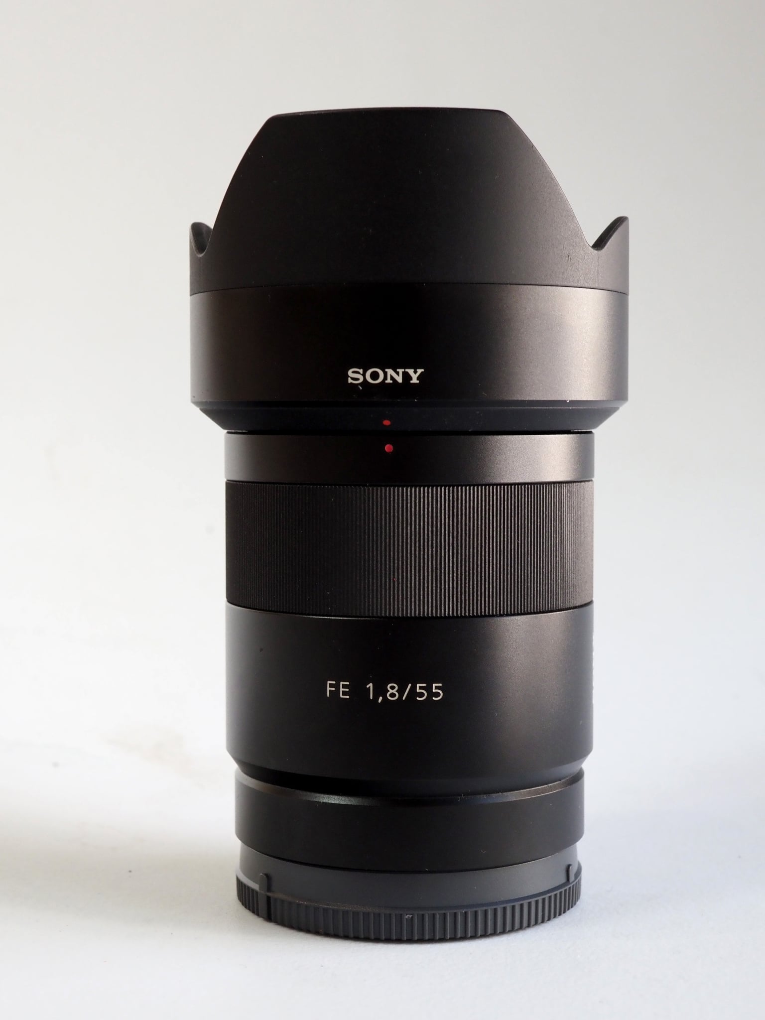 Sony FE 55mm F1.8 ZA Sonnar T* (cũ) - Lấy nét tự động trên Sony FE 55mm F1.8 ZA Sonnar T* (cũ)