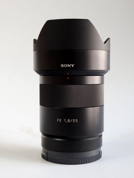 Ống kính Sony FE 55mm F1.8 ZA Carl Zeiss Sonnar T* (đã qua sử dụng)