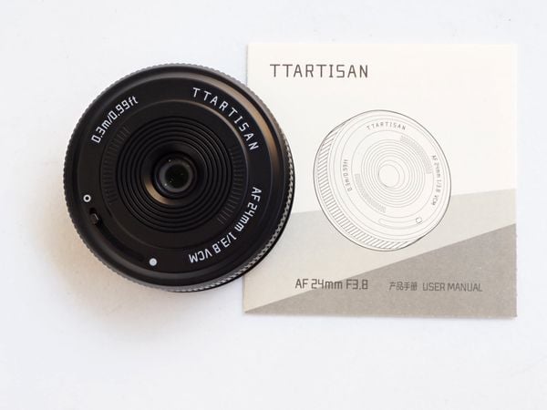 Lens TTArtisan 24mm F3.8 AF Pancake