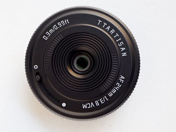 Lens TTArtisan 24mm F3.8 AF Pancake