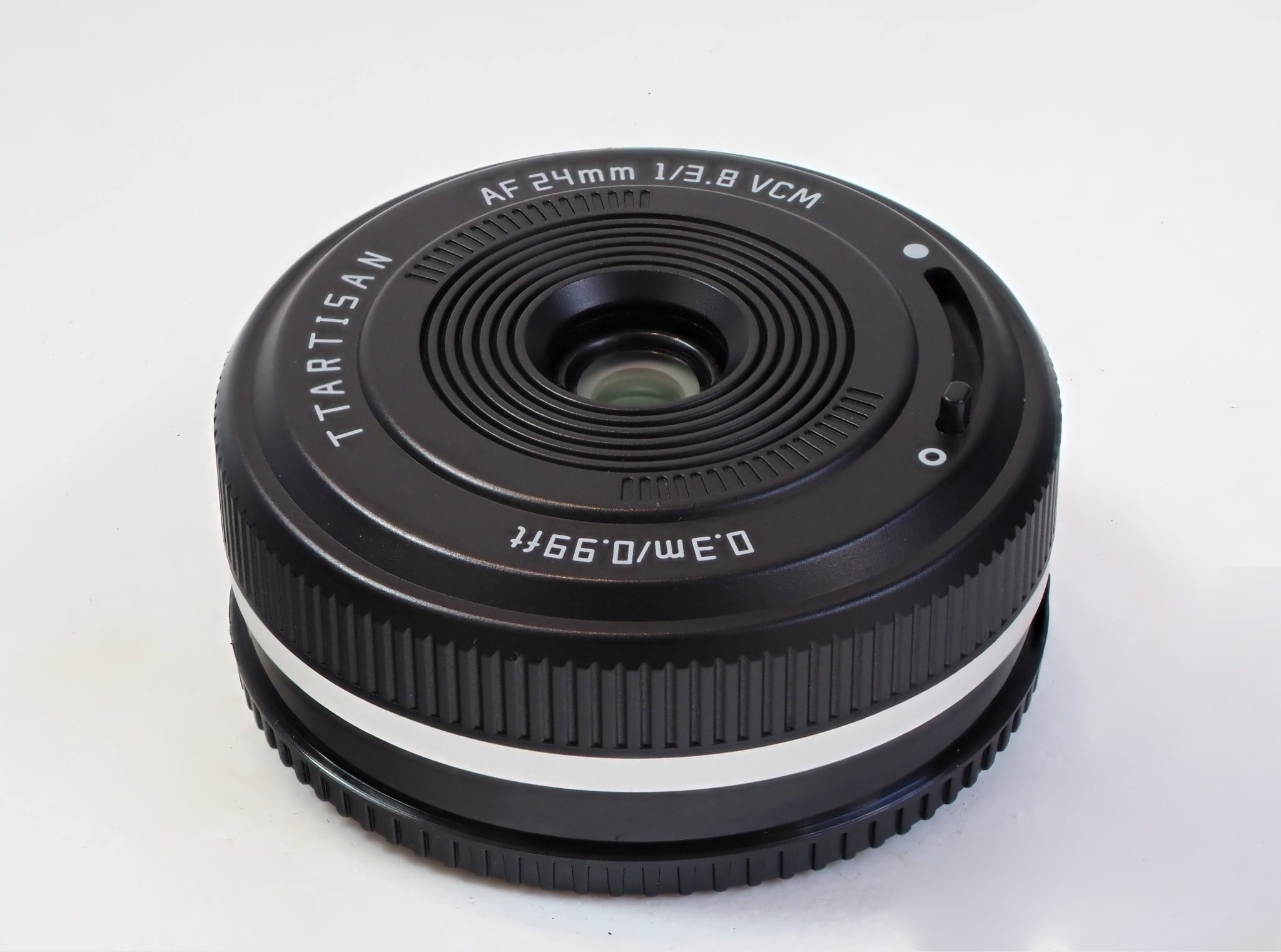 Ống kính TTArtisan AF 24mm F3.8 Pancake