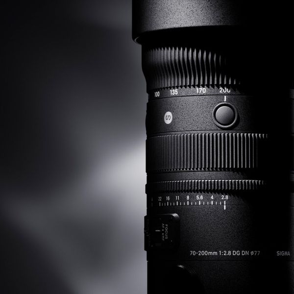 Ống kính Sigma 70-200mm F2.8 DG DN OS Sports