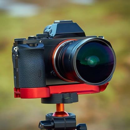 Ống kính Fisheye TTArtisan 11mm F2.8 dành cho ngàm Leica M