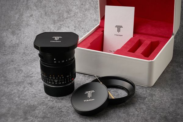 Ống kính TTArtisan 21mm F1.5