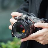 Ống kính TTArtisan 50mm F1.4 Tilt