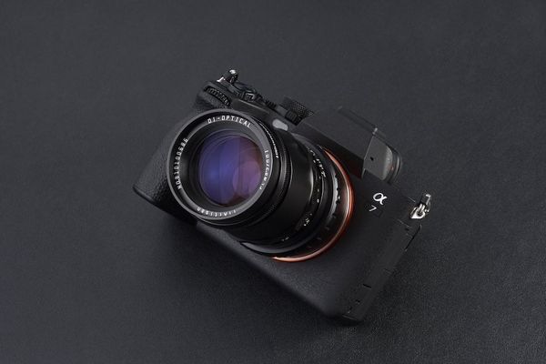 Ống kính TTArtisan 100mm F2.8 Bubble Bokeh dành cho ngàm Leica M