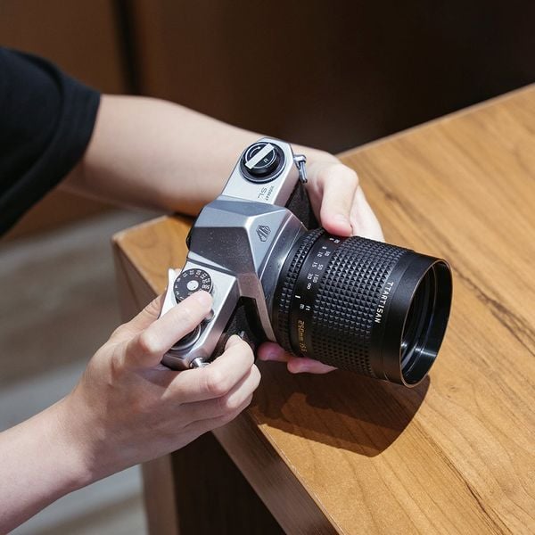 Ống kính TTArtisan 250mm F5.6 Reflex