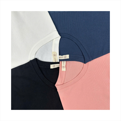 Áo Tshirt nam Papka 1076 màu trắng với chi tiết thêu chìm chữ Modern Concept vô cùng trẻ trung nhưng vẫn sang trọng