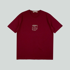 Áo Tshirt nam Papka 1076 màu đỏ thêu chữ Mountain cho phong cách năng động thích xê dịch