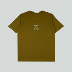 Áo Tshirt nam Papka 1076 màu nâu thêu chữ Mountain cho phong cách năng động thích xê dịch