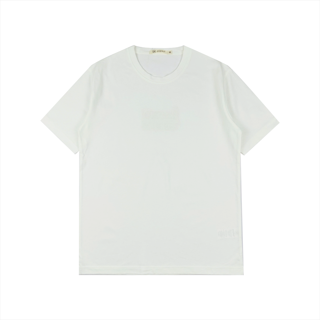 Áo Tshirt nam Papka 1076 màu trắng với chi tiết thêu chìm chữ Modern Concept vô cùng trẻ trung nhưng vẫn sang trọng