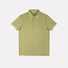 Áo polo nam Papka 1103 màu vàng kem với chất cotton pique dệt kim thoáng khí, co dãn nhẹ và độ bền cao tạo nên phong cách vừa lịch sự vừa năng động