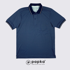 Áo polo nam Papka 1122 màu xanh đen monogram cổ điển, form Regular rộng rãi, phối bo cổ trắng trẻ trung hiện đại