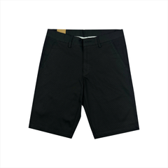 Quần short kaki nam Papka 2026 màu đen, thêu chỉ nổi tạo điểm nhấn trẻ trung.