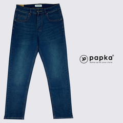 Quần jeans nam Papka 2038 màu xanh dương form slim với độ ôm vừa phải tạo sự năng động và thoải mái
