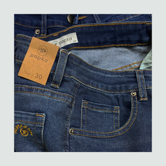Quần Jeans dài nam Papka 2043 màu xanh dương form Teen trẻ trung, độ dài quần ngang mắt cá chân tạo sự thoải mái và năng động