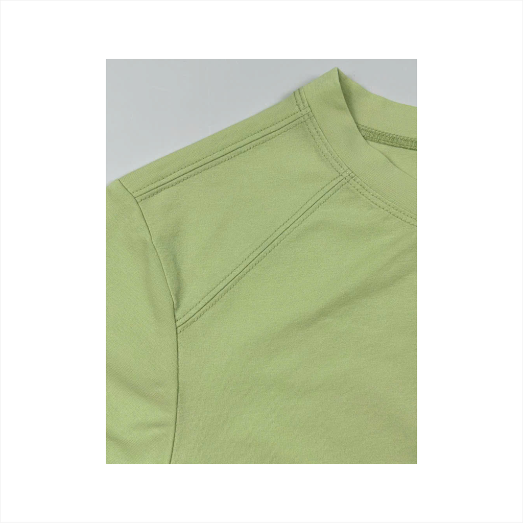 Áo thun nữ Papka 3038 màu trắng in hoa tà áo tạo điểm nhấn trẻ trung