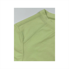 Áo thun nữ Papka 3038 màu trắng in hoa tà áo tạo điểm nhấn trẻ trung