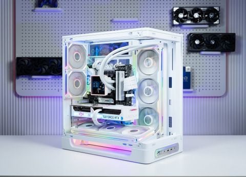 PC AMD GAMING LUXURY RYZEN 7 9800X3D - RTX 5070 12GB OC WHITE