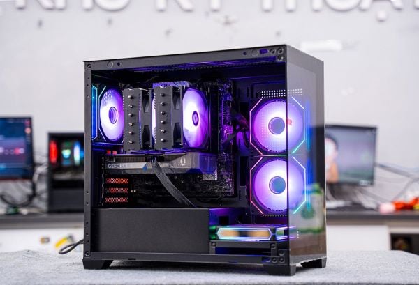 PC AMD GAMING PRO RYZEN 7 7800X3D - RTX 5060 Ti 16GB