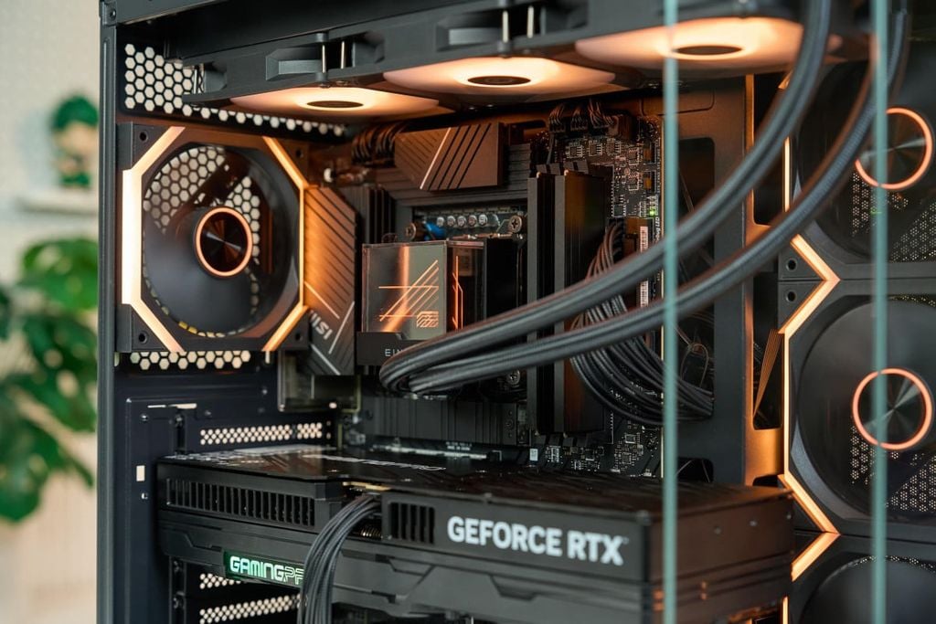 PC AMD GAMING Ryzen 9 9950X3D - RTX 5070 Ti 16GB