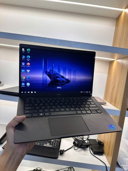 Laptop Cũ Dell Latitude 7420 - Intel Core i7-1165G7-16GB-256GB-14 inch Full HD (QSD) BẢO HÀNH SHOP 6 THÁNG