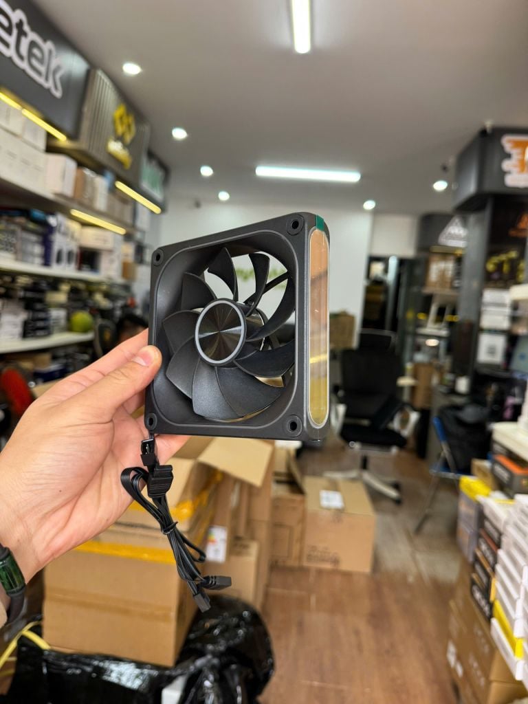 Tản nước Leopard Quạt tản nhiệt PC TF120 Sync Main 120mm Đen Xuôi