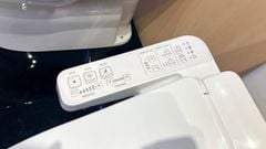 Bàn cầu 2 khối CS326DW18 Nắp rửa TCF23710AAA