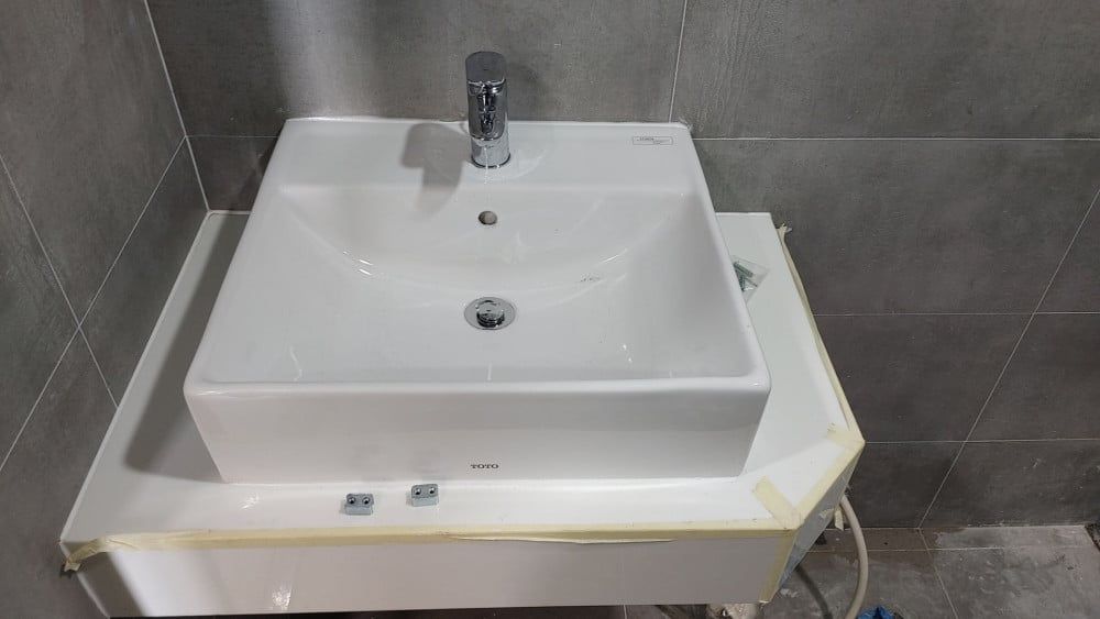 Chậu rửa đặt bàn LT710CTR