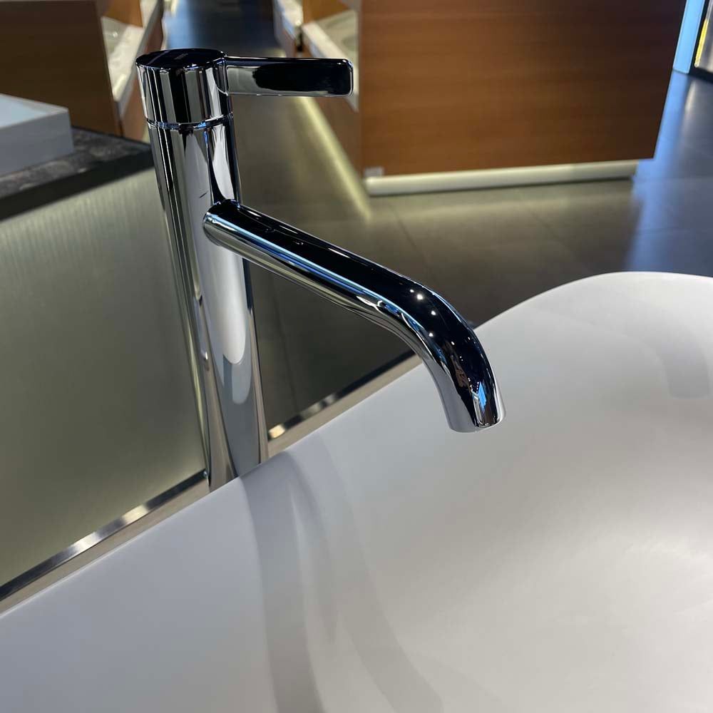 Vòi chậu gật gù nóng lạnh GF TLG11305B