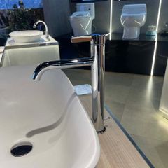 Vòi chậu gật gù nóng lạnh GF TLG11305B