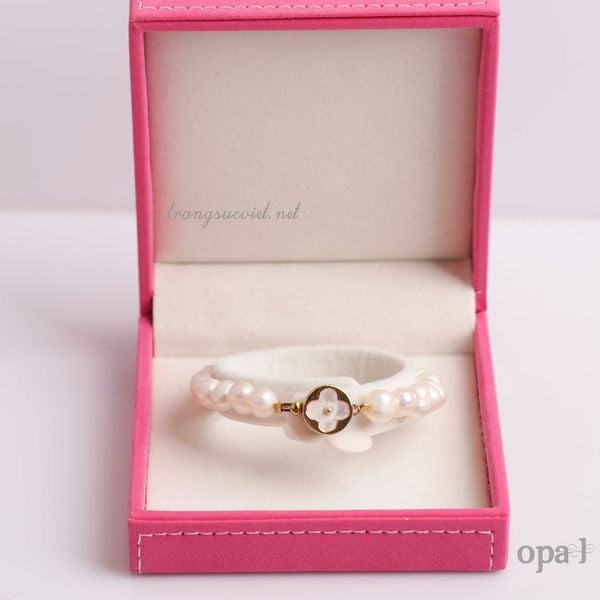  Vòng tay ngọc trai- Lời bày tỏ nhẹ nhàng 