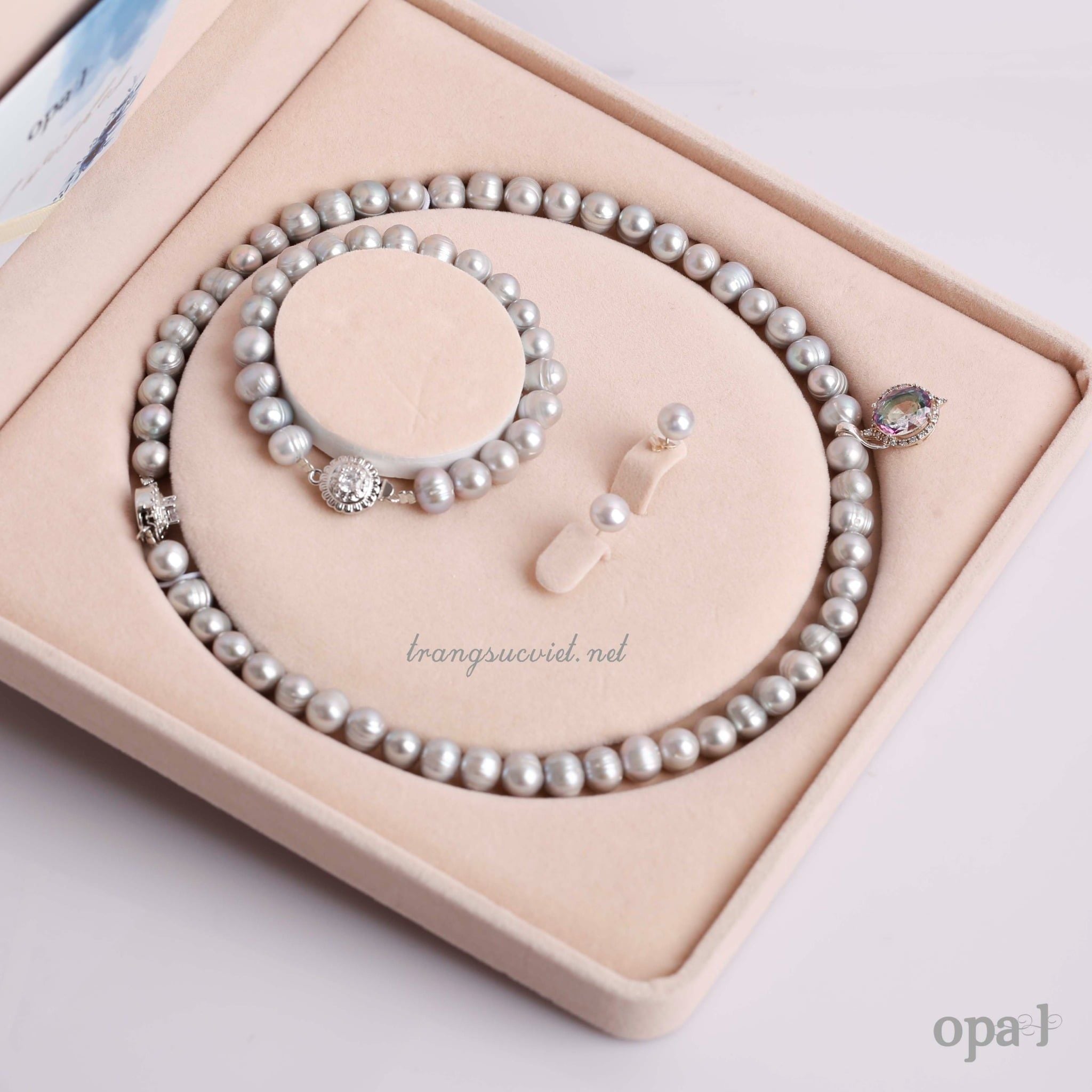  Bộ ngọc trai ánh xám thời thượng 